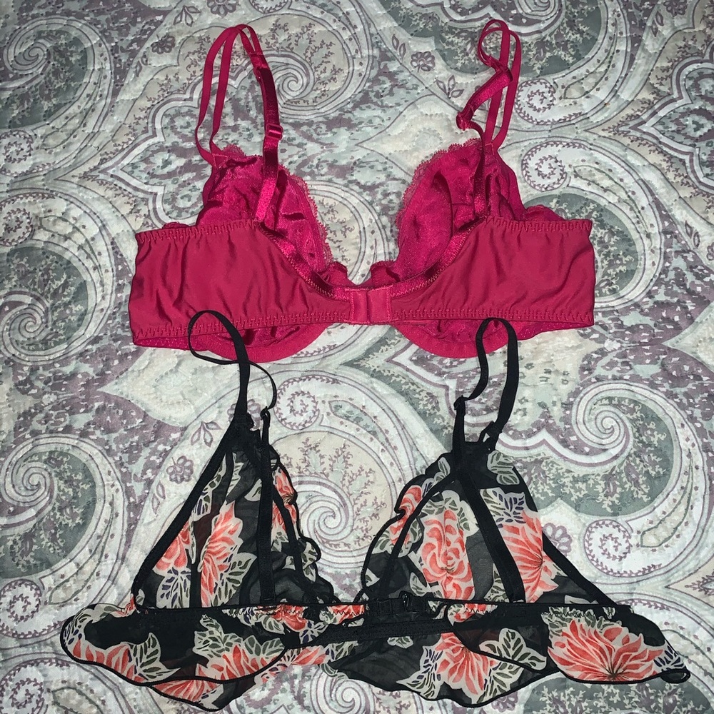 Bras - Picture 6 of 8